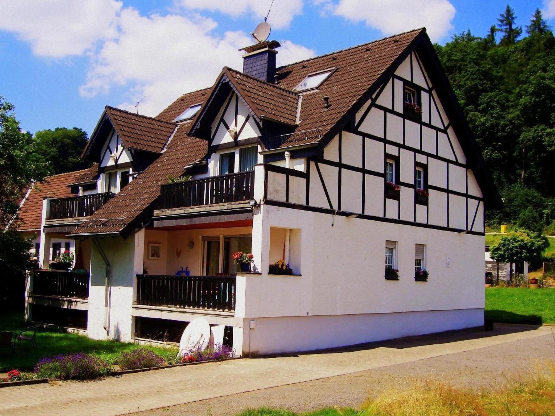 Gemuetliche Ferienwohnung In Frohnhofen Mit Garten Eichenbach Exterior photo